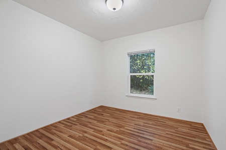 Charming Country Retreat – Privacy, Space and Modern Comfort - image 11