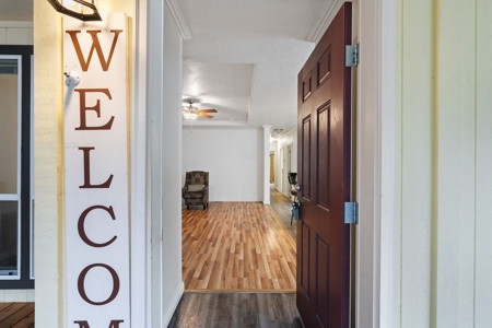 Charming Country Retreat – Privacy, Space and Modern Comfort - image 23