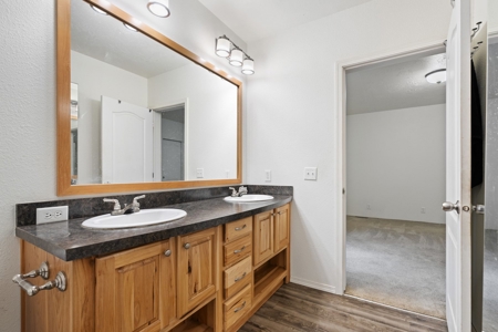 Charming Country Retreat – Privacy, Space and Modern Comfort - image 3