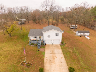 Home in a Subdivision in West Plains Missouri - image 40