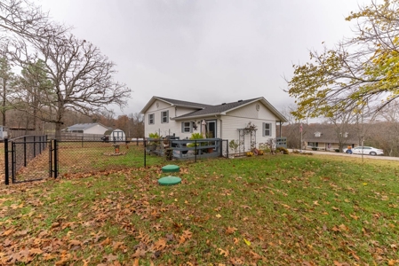 Home in a Subdivision in West Plains Missouri - image 12