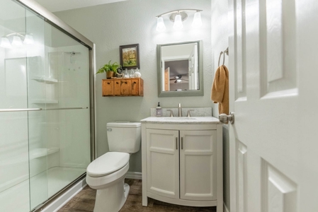 Home in a Subdivision in West Plains Missouri - image 30
