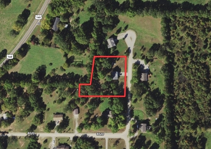 Home in a Subdivision in West Plains Missouri - image 2