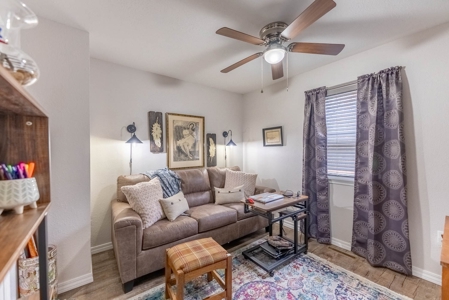 Home in a Subdivision in West Plains Missouri - image 32
