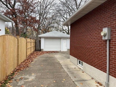 Home for Sale in North End Sarnia, Ontario - image 28