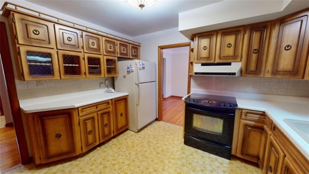Home for Sale in North End Sarnia, Ontario - image 6