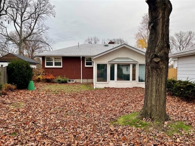 Home for Sale in North End Sarnia, Ontario - image 25