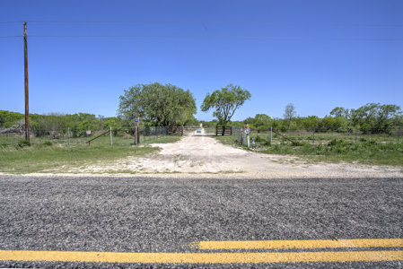 South Texas Ranch For Sale in Bee County Near Corpus Christi - image 30
