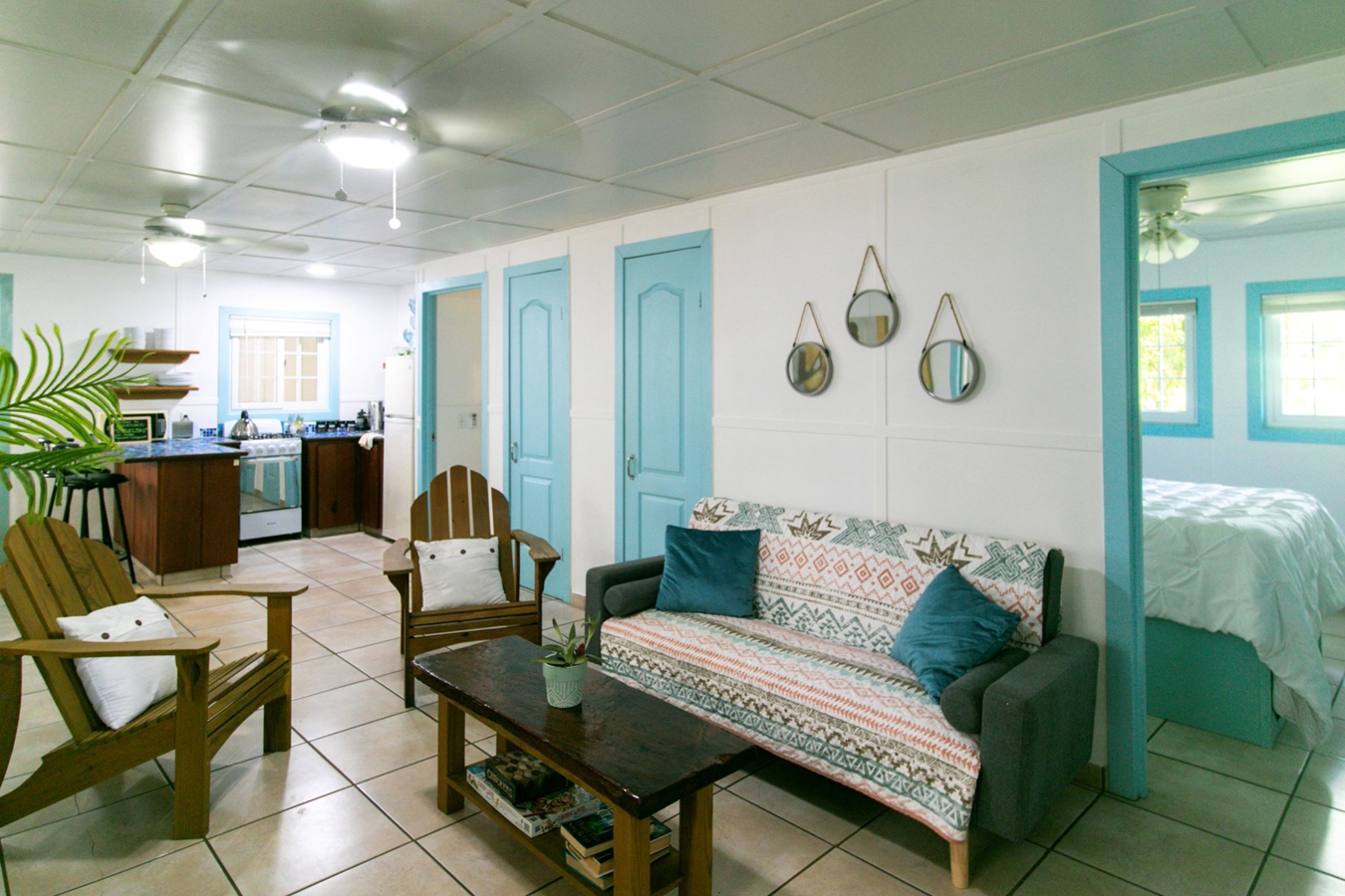 Income-Ready Titled 5-Unit Rental — Bocas Town, Isla Colón - 16