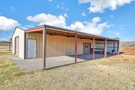 Home For Sale With Acreage MOL For Sale Roger Mills County - image 24