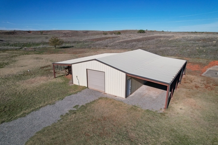 Home For Sale With Acreage MOL For Sale Roger Mills County - image 41