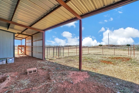 Home For Sale With Acreage MOL For Sale Roger Mills County - image 26