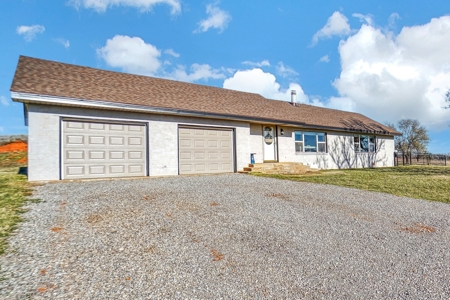 Home For Sale With Acreage MOL For Sale Roger Mills County - image 4