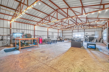 Home For Sale With Acreage MOL For Sale Roger Mills County - image 27