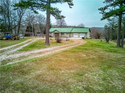 3 Bed 2 Bath Country Home on 1 Acre Newton County Jasper Ar - image 2