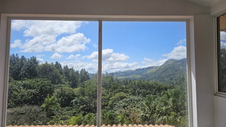 Beautiful 3 bedroom house in Altos Del Maria - image 7