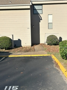 Lake Area Condo For Sale in desirable Fairfield Bay, AR - image 1