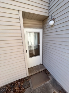 Lake Area Condo For Sale in desirable Fairfield Bay, AR - image 2