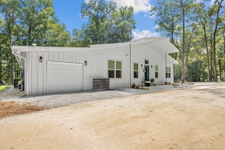 Brand New 3 Bed, 2 Bath Barndo On The Santa Fe River! - image 36