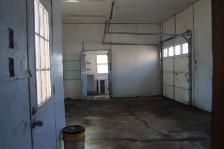 Commercial Building And Land In Arkansas - image 22