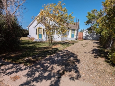 3 Bedroom Home In Sunburst Near Sweetgrass Mt - image 17