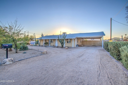 Ranch For Sale in Phoenix, Arizona! - image 2