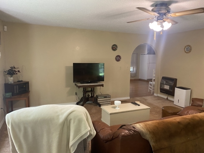 Country Home For Sale In Tn With Equipment Shed & Storage - image 8