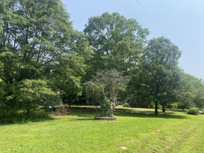 Country Home For Sale In Tn With Equipment Shed & Storage - image 45