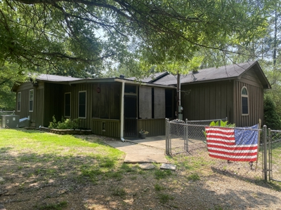 Country Home For Sale In Tn With Equipment Shed & Storage - image 33