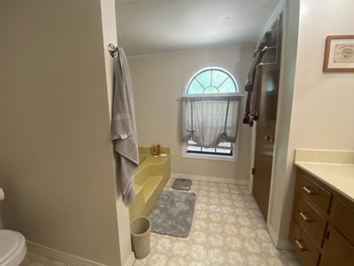 Country Home For Sale In Tn With Equipment Shed & Storage - image 24