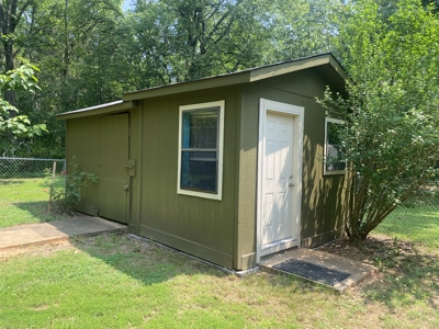 Country Home For Sale In Tn With Equipment Shed & Storage - image 41