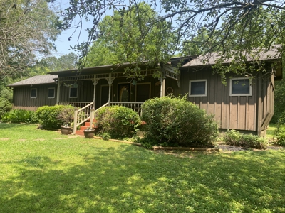 Country Home For Sale In Tn With Equipment Shed & Storage - image 2