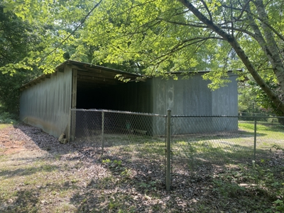 Country Home For Sale In Tn With Equipment Shed & Storage - image 43