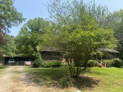 Country Home For Sale In Tn With Equipment Shed & Storage - image 46