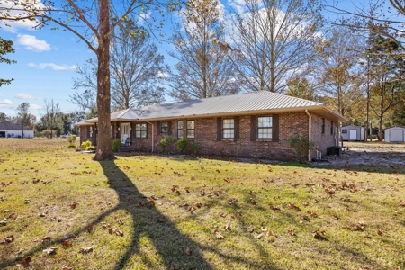 Country Home on 5 Acres in Trenton, FL - image 31