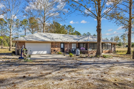 Country Home on 5 Acres in Trenton, FL - image 37