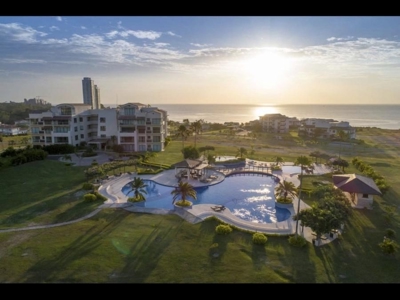 Fire Sale! Stunning 3-Bedroom Duplex in Casamar, San Carlos - image 3