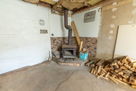 Farmhouse and Hobby Farm in Howell County Missouri - image 28
