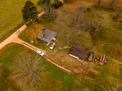 Farmhouse and Hobby Farm in Howell County Missouri - image 37