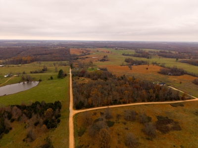 Farmhouse and Hobby Farm in Howell County Missouri - image 43