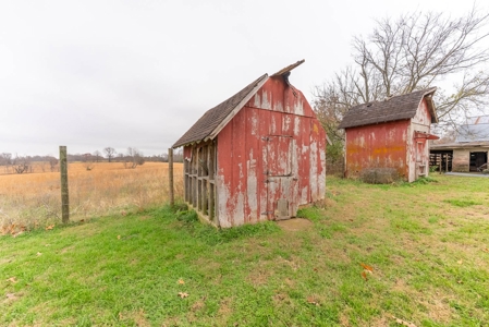 Farmhouse and Hobby Farm in Howell County Missouri - image 33