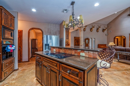 Ranch Style Home on 11.59 Acres in Nueces County, TX - image 21
