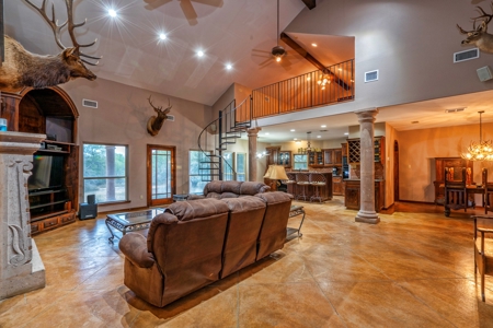 Ranch Style Home on 11.59 Acres in Nueces County, TX - image 14
