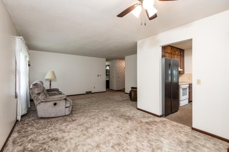 Home For Sale In Harlan, Iowa - image 10