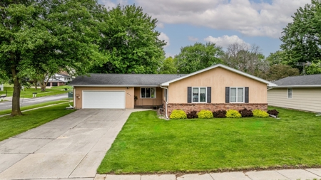 Home For Sale In Harlan, Iowa - image 2