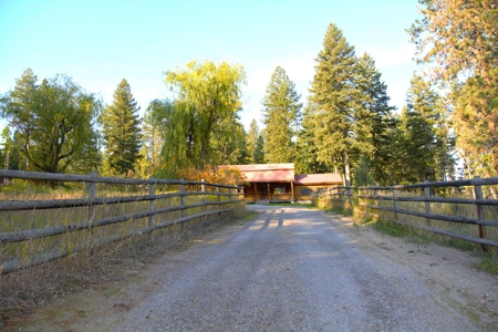 Country Home on Acreage Near Lolo, MT! - image 3