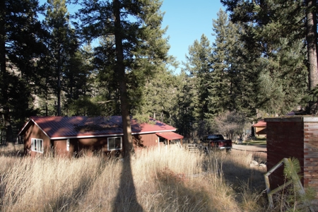 Country Home on Acreage Near Lolo, MT! - image 32