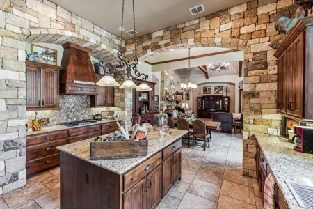 Hill country retreat! - image 46