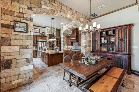 Hill country retreat! - image 36