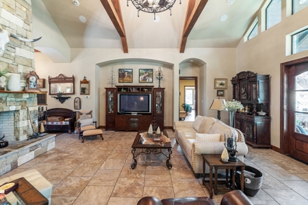 Hill country retreat! - image 39